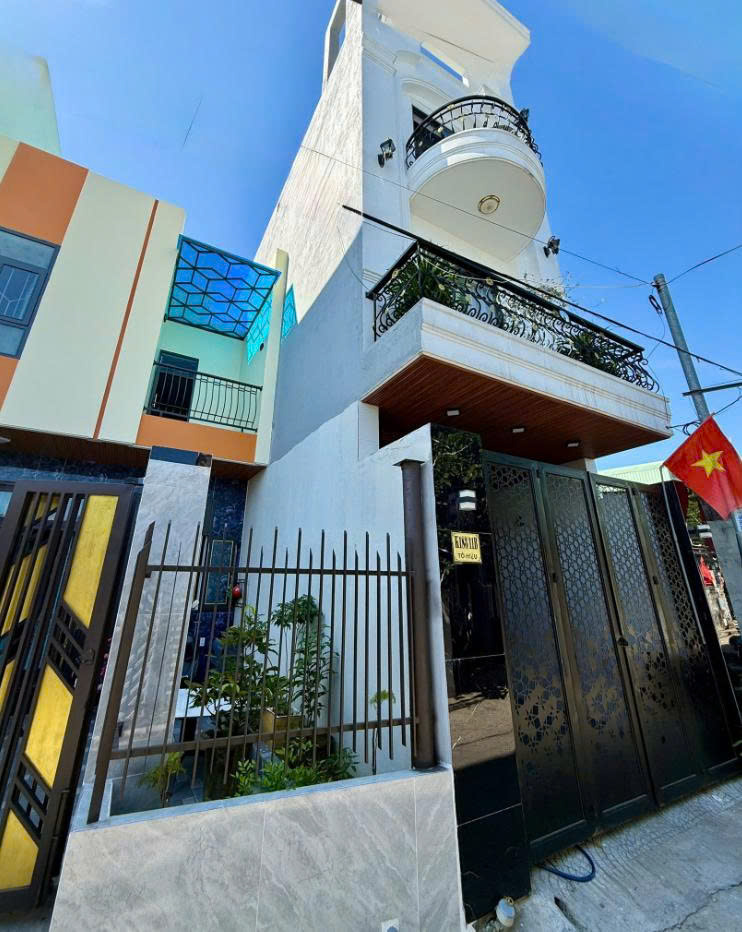 • Nhà 3 tầng 3 mê đúc, kiệt ô tô đường  Tô Hiệu, kiệt ô tô đến nhà, thông ra nhiều đường...<br>- Diện - Ảnh 1